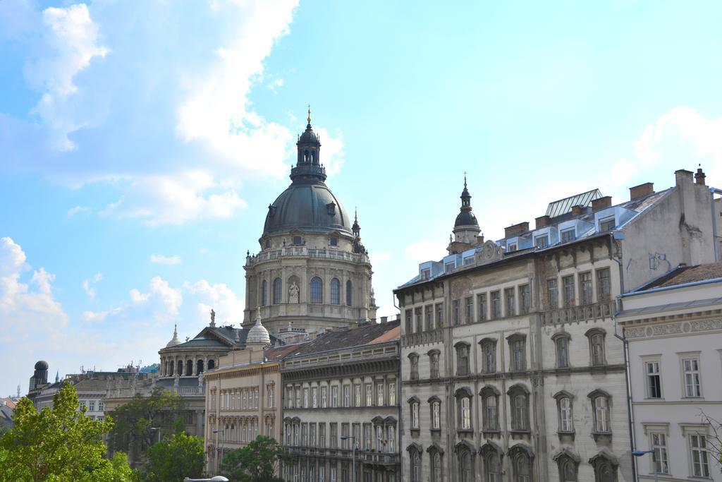 The Address Budapest Exterior photo